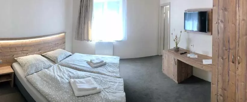 Majatalo Chata Pod Ostrým Vrchom