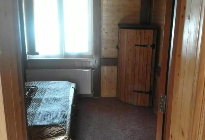 Majatalo Cottage U Yaremy Mykulychyn