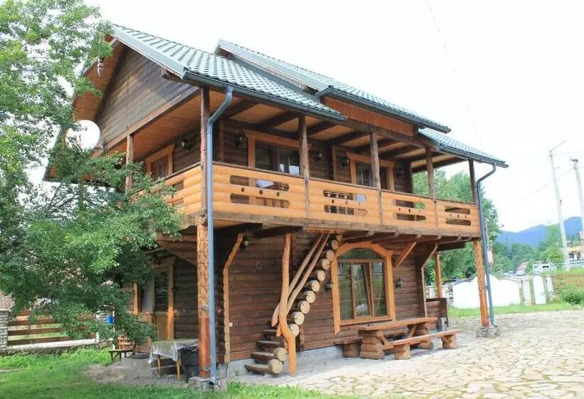 Majatalo Cottage U Yaremy Mykulychyn