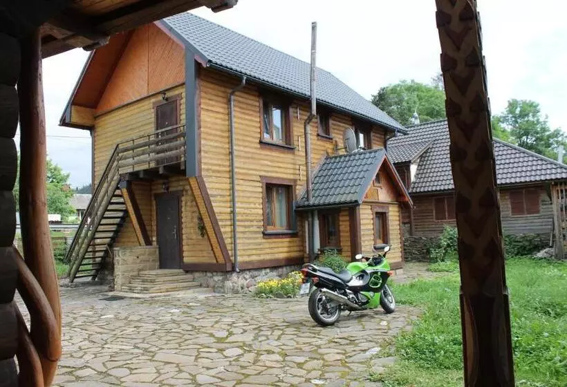Majatalo Cottage U Yaremy Mykulychyn