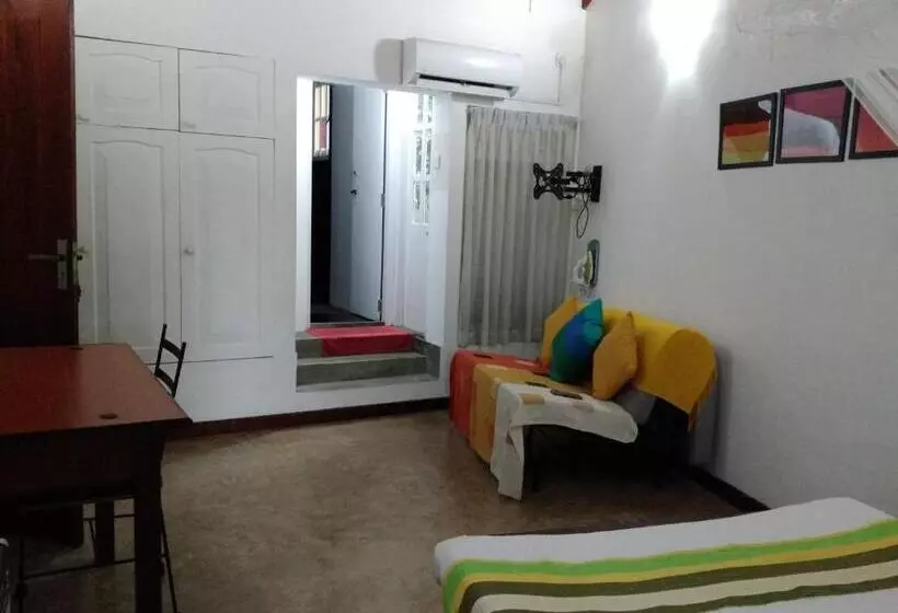 پانسیون Majestic Apartments