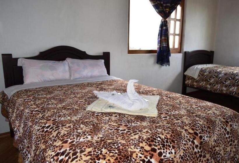 Pension Quilotoa Green Lake