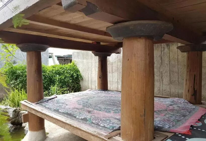 ペンション Radiya Guesthouse