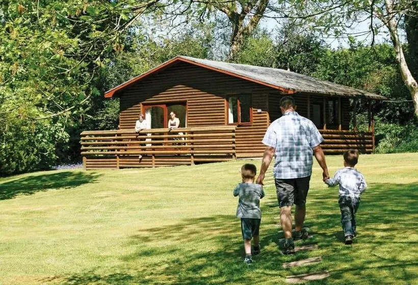 Lomakeskus Ruthern Valley Holidays