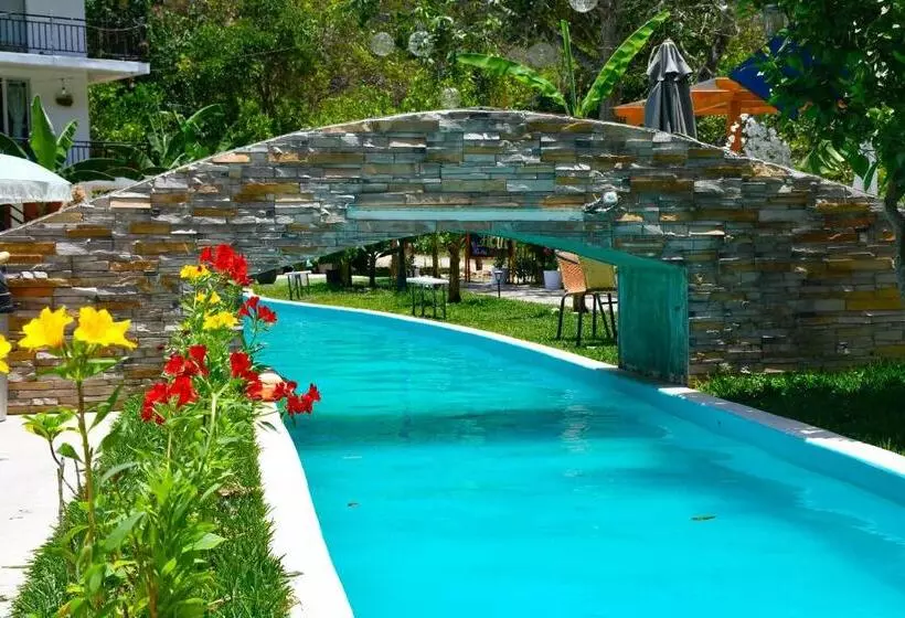 ユースホステル Zoila's Suite Escape