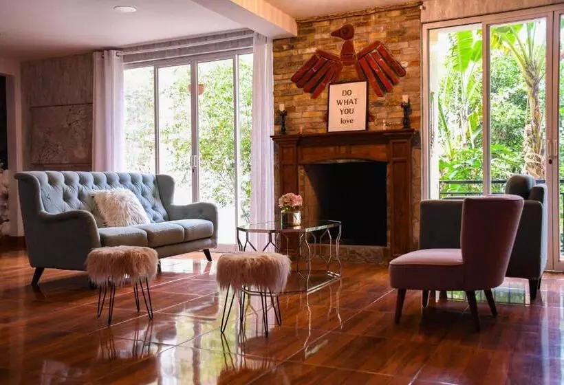 ユースホステル Zoila's Suite Escape