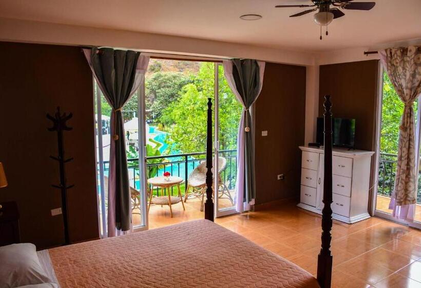 هاستل Zoila's Suite Escape