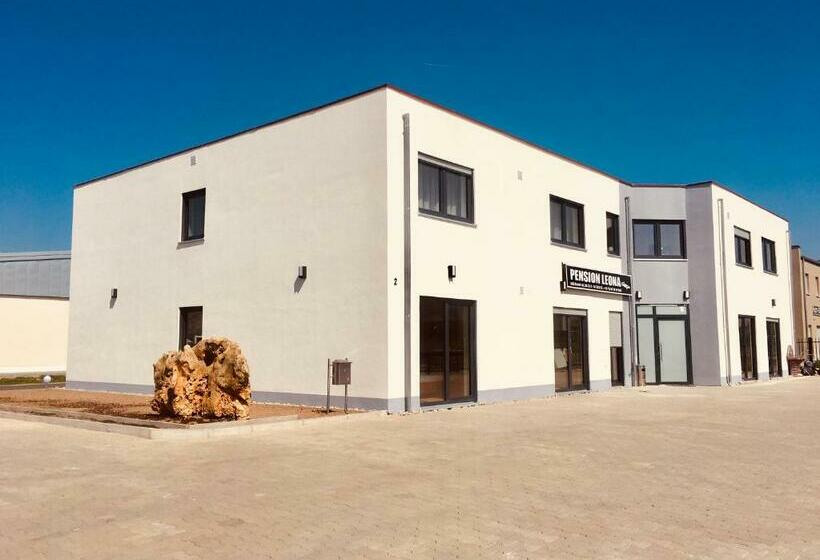 Bed and Breakfast Pension Leona