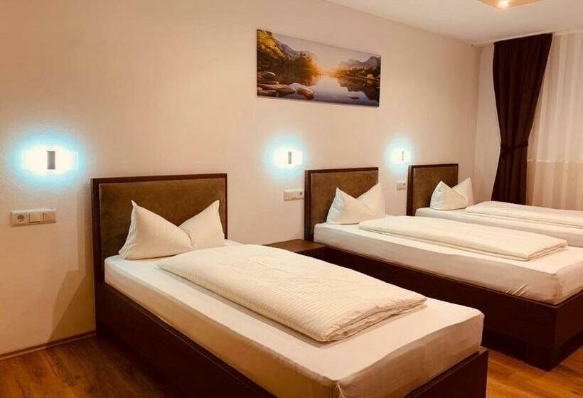 Bed and Breakfast Pension Leona