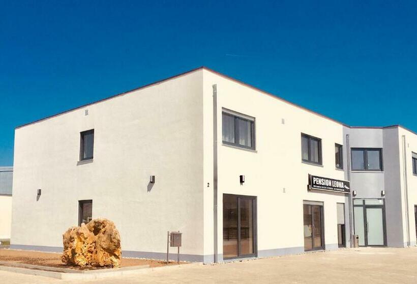 Bed and Breakfast Pension Leona