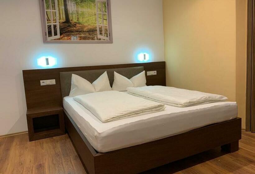 Bed and Breakfast Pension Leona