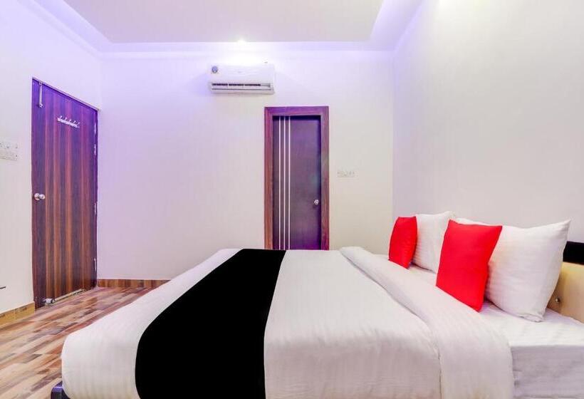 Hotel Collection O Pratik Inn