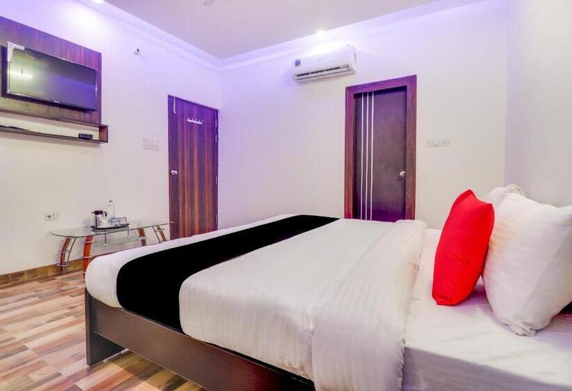 Hotel Collection O Pratik Inn