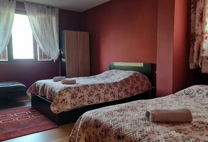 ホテル Guest House Koleshevi