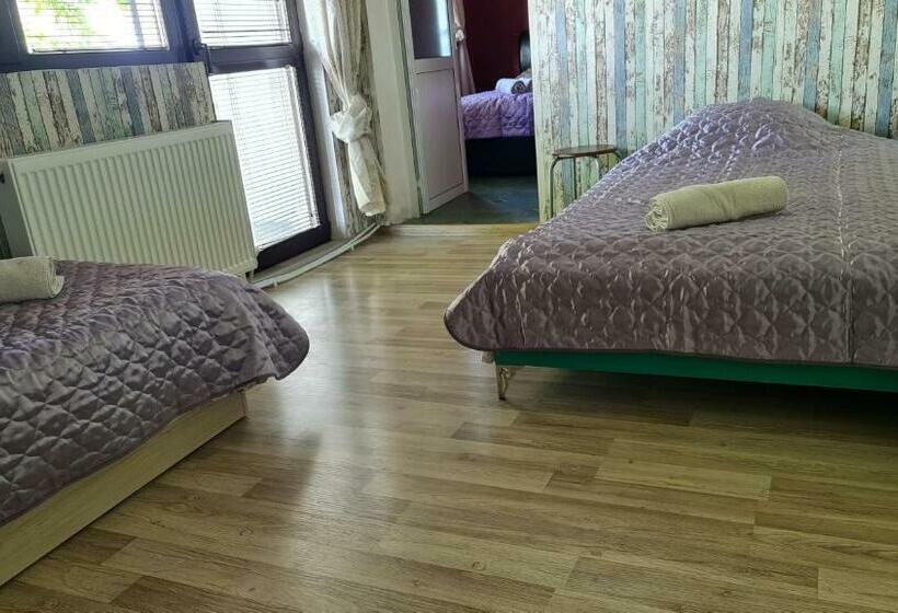 Отель Guest House Koleshevi