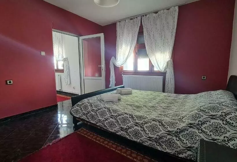 ホテル Guest House Koleshevi