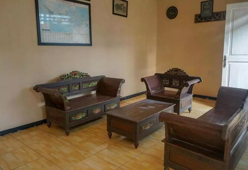 Hotelli Oyo 2029  Jatimas