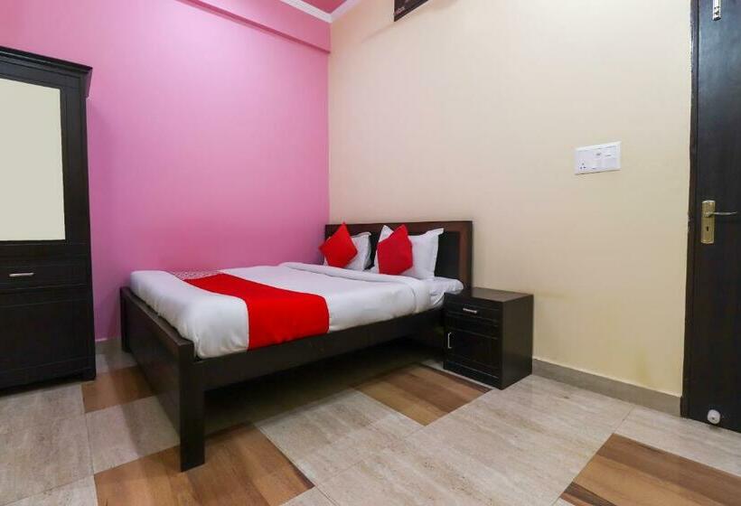 בית מלון כפרי Oyo 68456 Vansh Palace