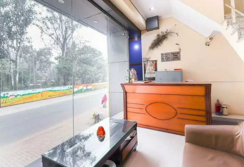 Hotelli Oyo 68456 Vansh Palace