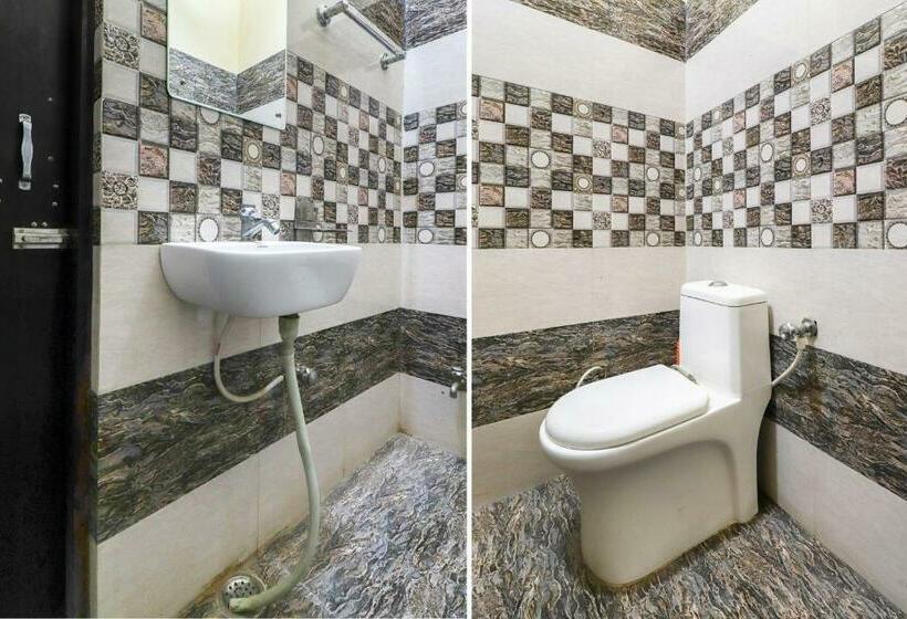 בית מלון כפרי Oyo 68456 Vansh Palace