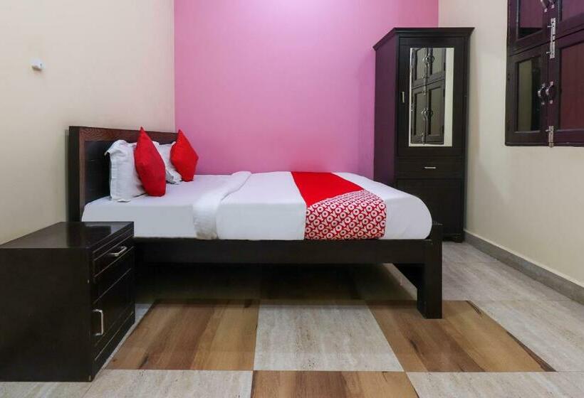 בית מלון כפרי Oyo 68456 Vansh Palace