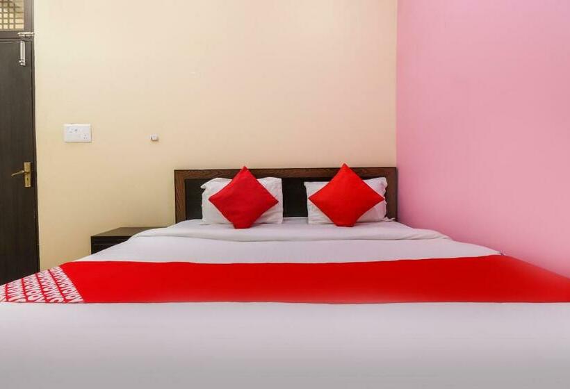 בית מלון כפרי Oyo 68456 Vansh Palace