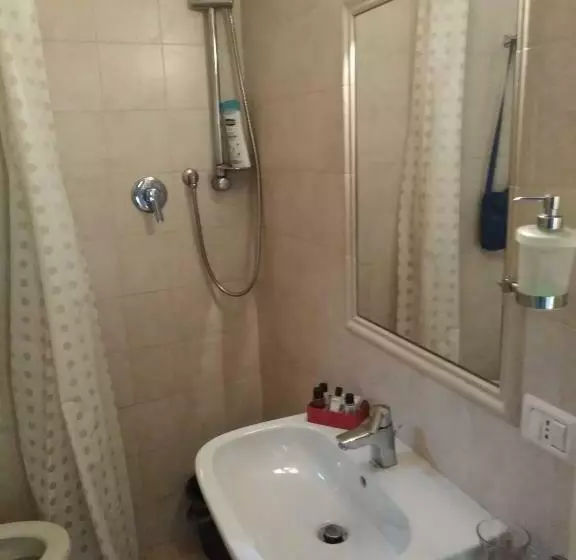 L ' Canton B & B