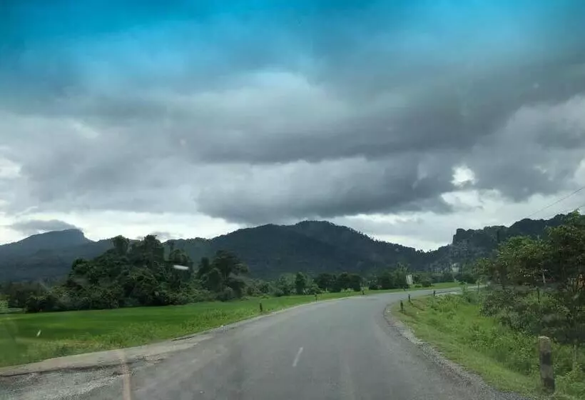 Majatalo Konglor Cave Resort