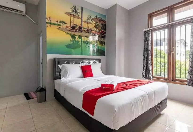 ペンション Reddoorz @ Jemursari Surabaya 2