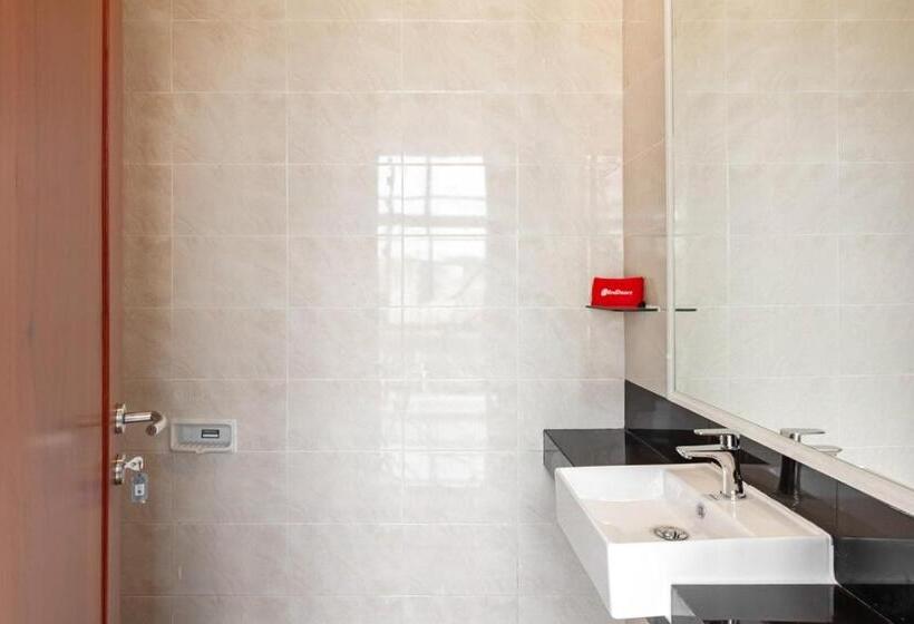 بنسيون Reddoorz Syariah @ Kebraon