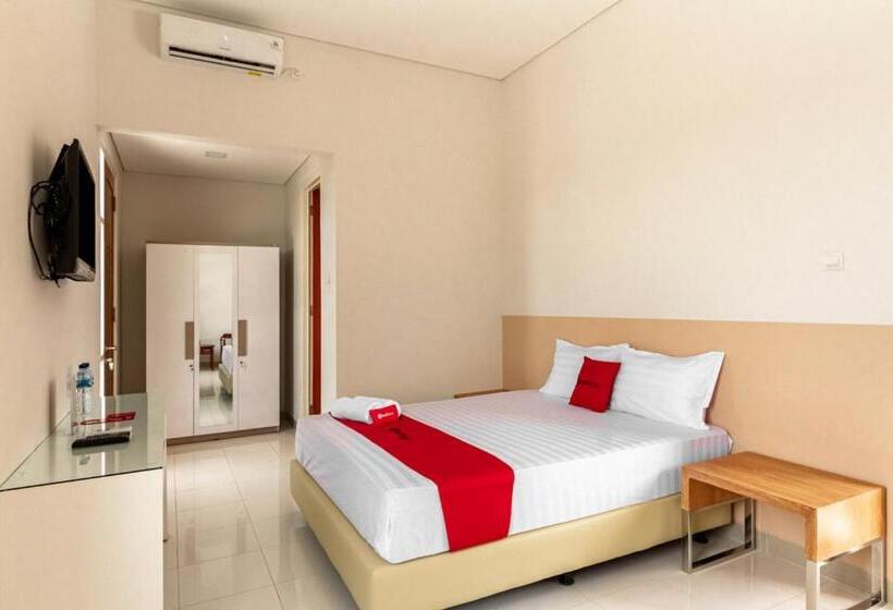 بنسيون Reddoorz Syariah @ Kebraon