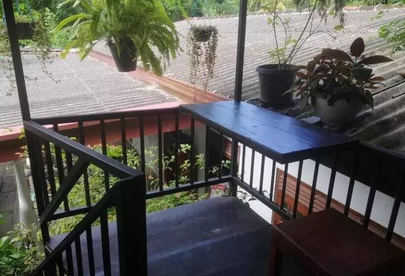 Majatalo Sinali Villa