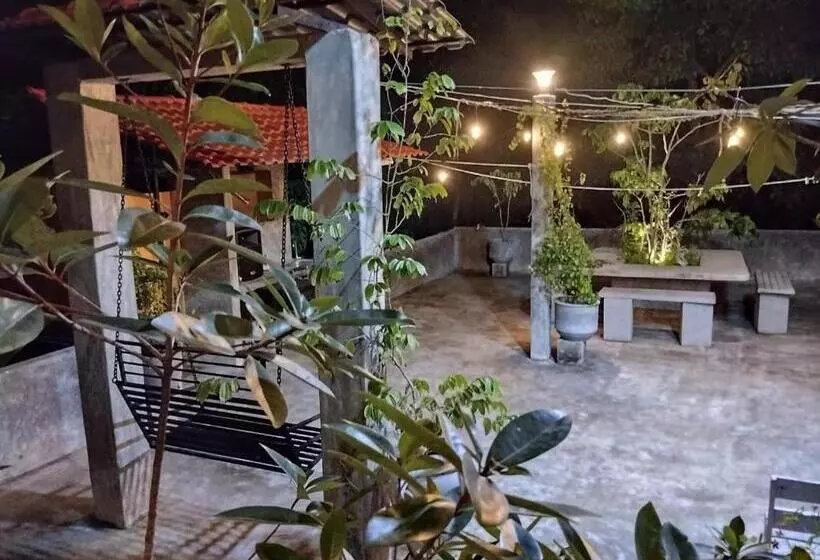 Majatalo Sinali Villa