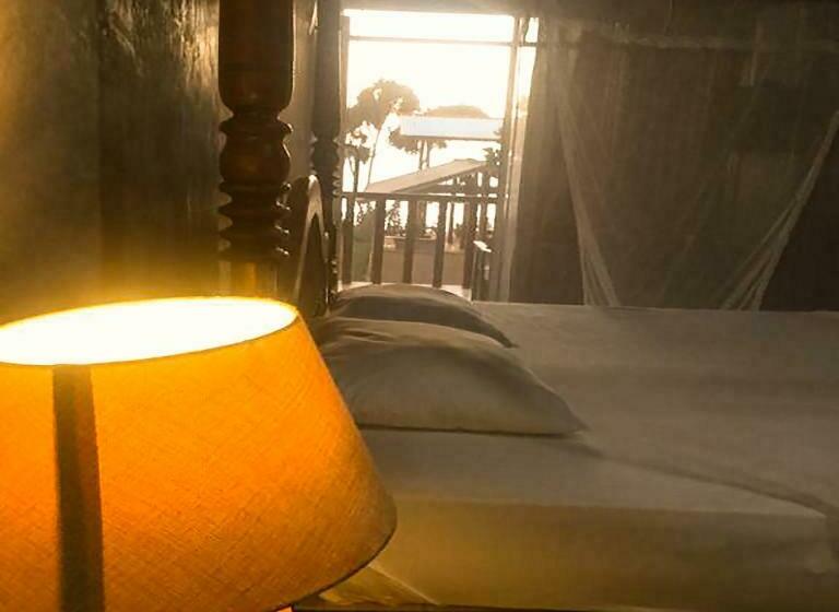 渡假胜地  New Amadeo Beach