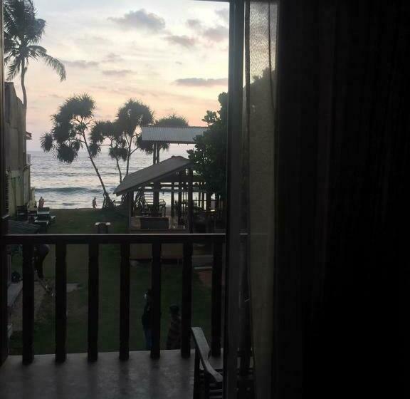 渡假胜地  New Amadeo Beach