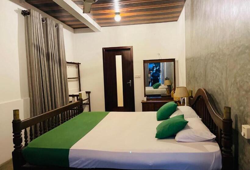 渡假胜地  New Amadeo Beach