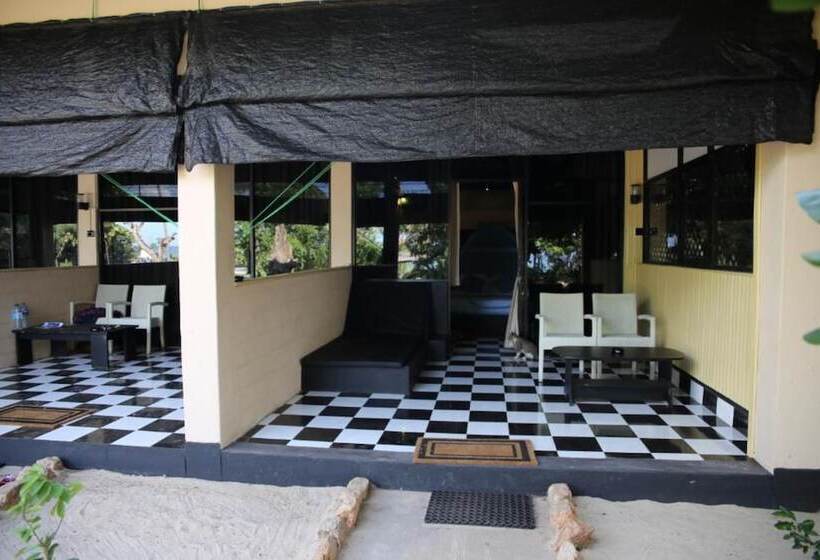 Aqua Hotel Fernando S Bar