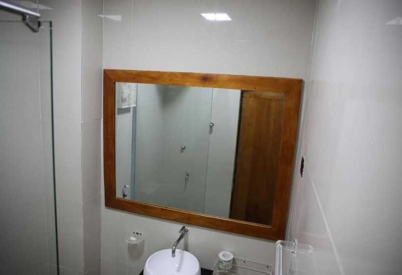 Aqua Hotel Fernando S Bar