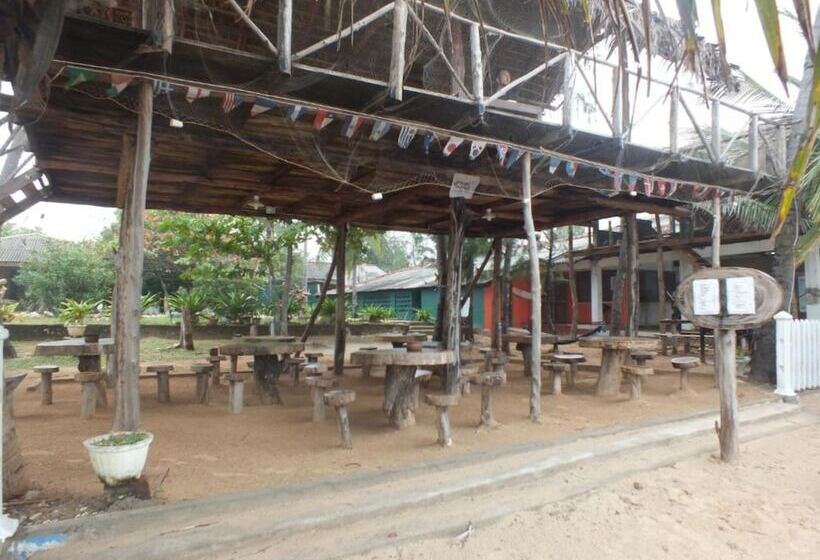 Aqua Hotel Fernando S Bar