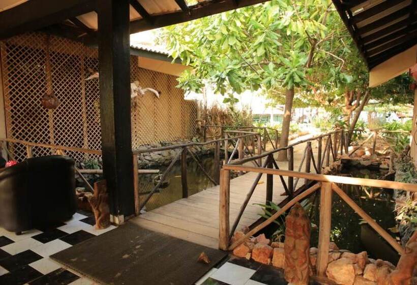 Aqua Hotel Fernando S Bar