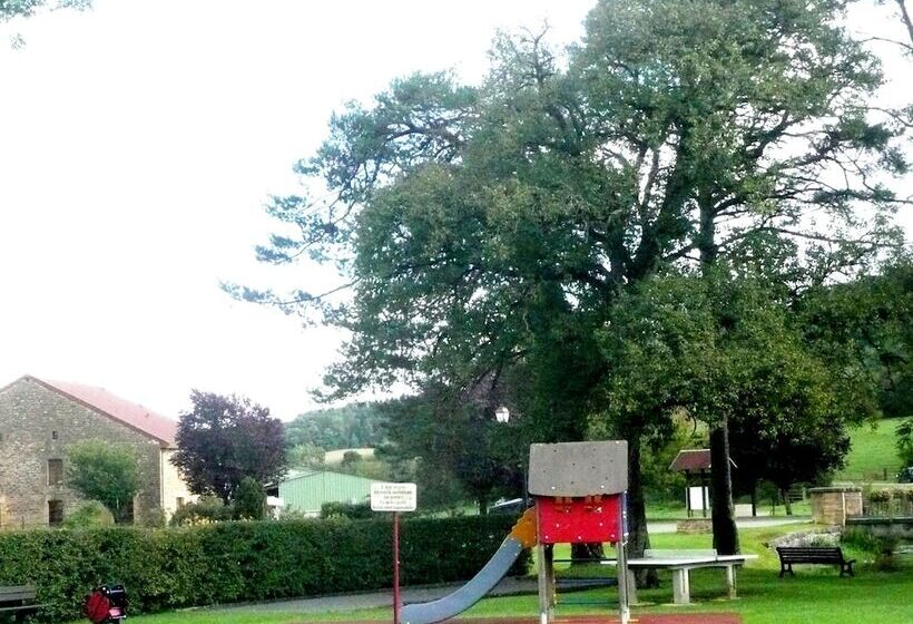 مبيت وإفطار Au Clos D'ardennes