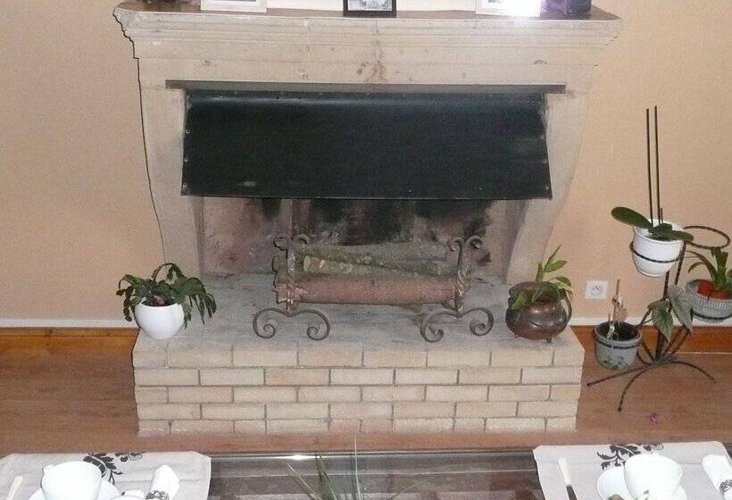 مبيت وإفطار Au Clos D'ardennes