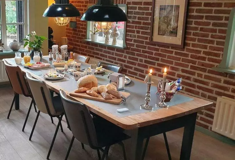 ベッドアンドブレックファースト Bed En Breakfast De Boksloot