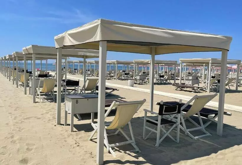 ベッドアンドブレックファースト Dimora Carducci