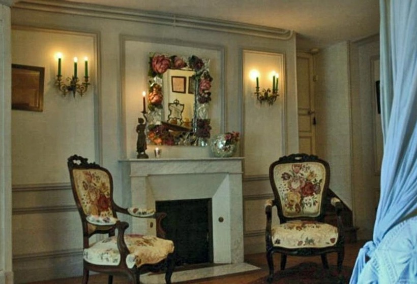 مبيت وإفطار Domaine De Rennebourg