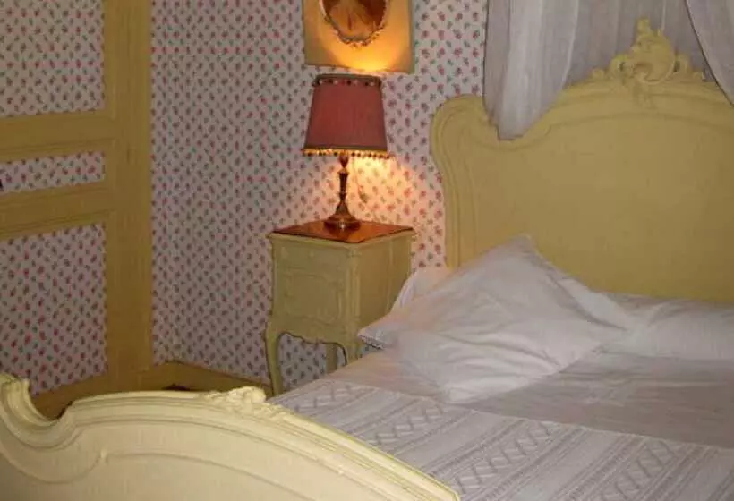 Aamiaismajoitus (B&B) Domaine De Rennebourg