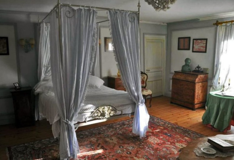 مبيت وإفطار Domaine De Rennebourg