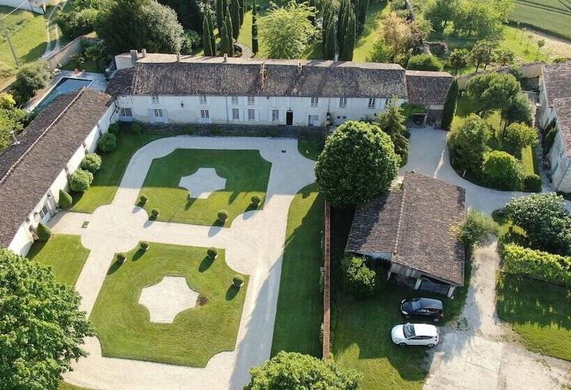 مبيت وإفطار Domaine De Rennebourg