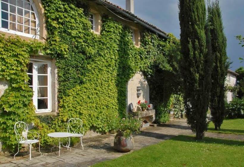 مبيت وإفطار Domaine De Rennebourg