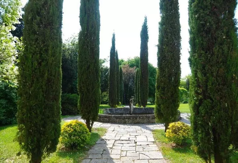 Aamiaismajoitus (B&B) Domaine De Rennebourg